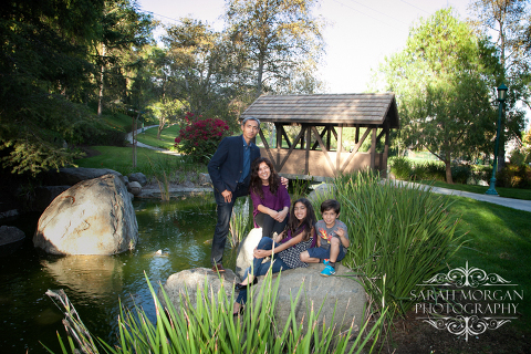 Gorgeous-Family-Portraits-in-Parks-in-San-Diego-Tarsa